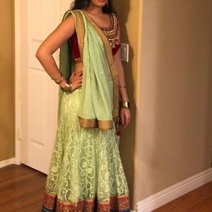 Lehnga choli / Chaniya choli